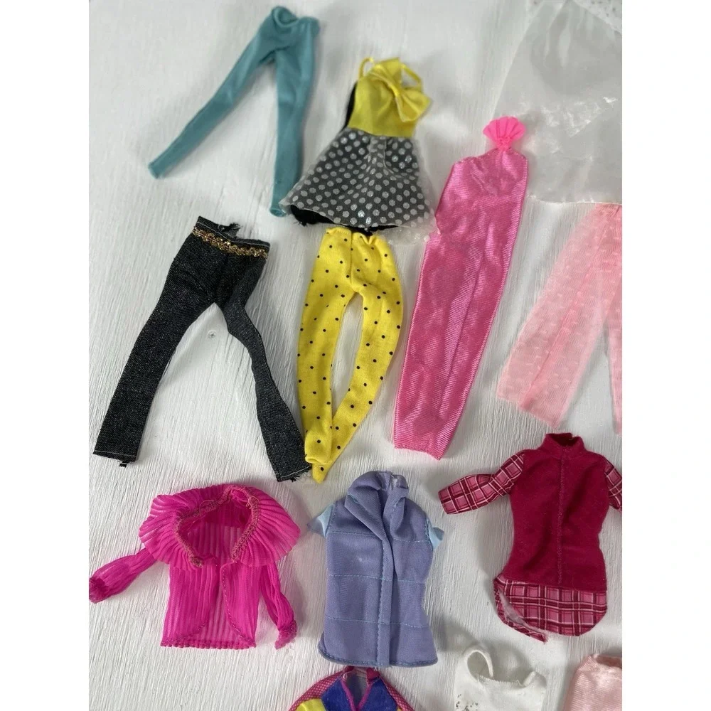 Lots Of Vintage Barbie Doll Clothes 80's Dress Dresses Pants Tops Classic‎ Retro